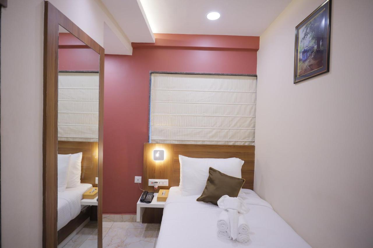 The Avenue Hotel Ballygunge Calcutá Exterior foto