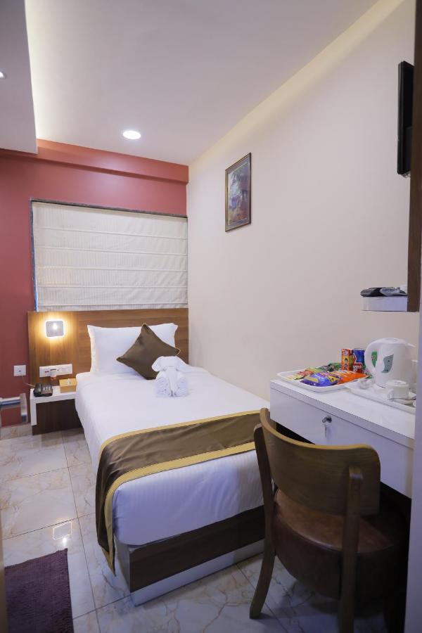 The Avenue Hotel Ballygunge Calcutá Exterior foto